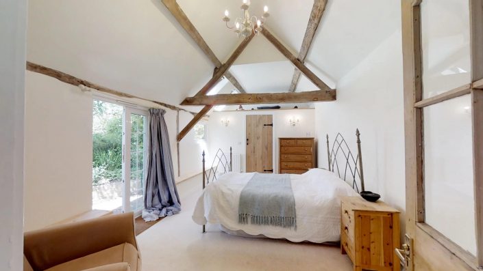 GfsCV5wdnJo – Bedroom (1)